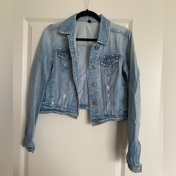 American Eagle Outfitters Jackets & Blazers - American Eagle Women’s Cropped Denim Jacket | Light Wash | Distressed | Medium